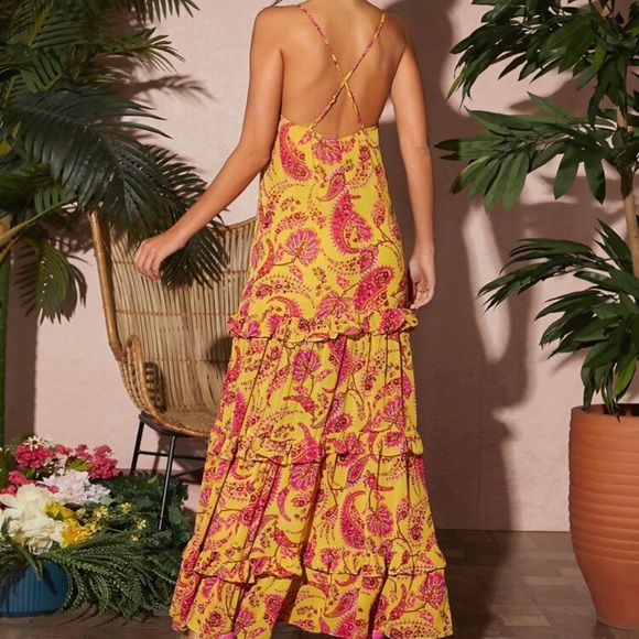 Dresses & Skirts - Ruffled Tiered Paisley Maxi Dress